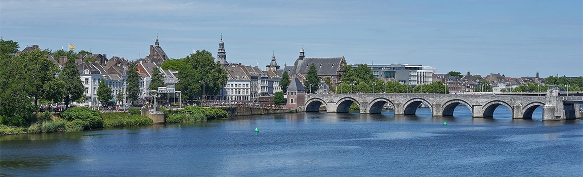 Numer lokalny: +3143 - 3285282 Maastricht, Holandia